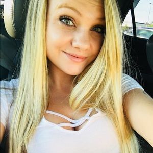 Little momma that loves lookin good at all times